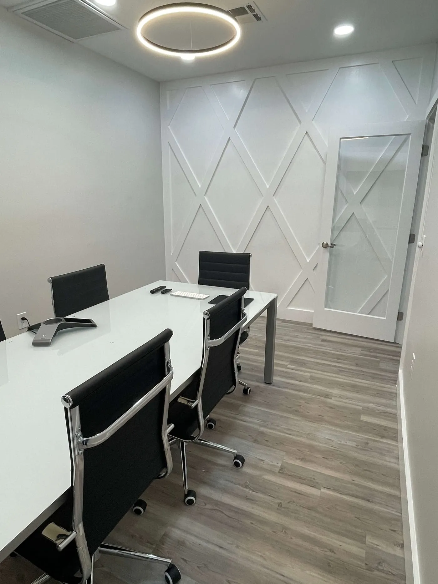 Private meeting room at the Lutz office